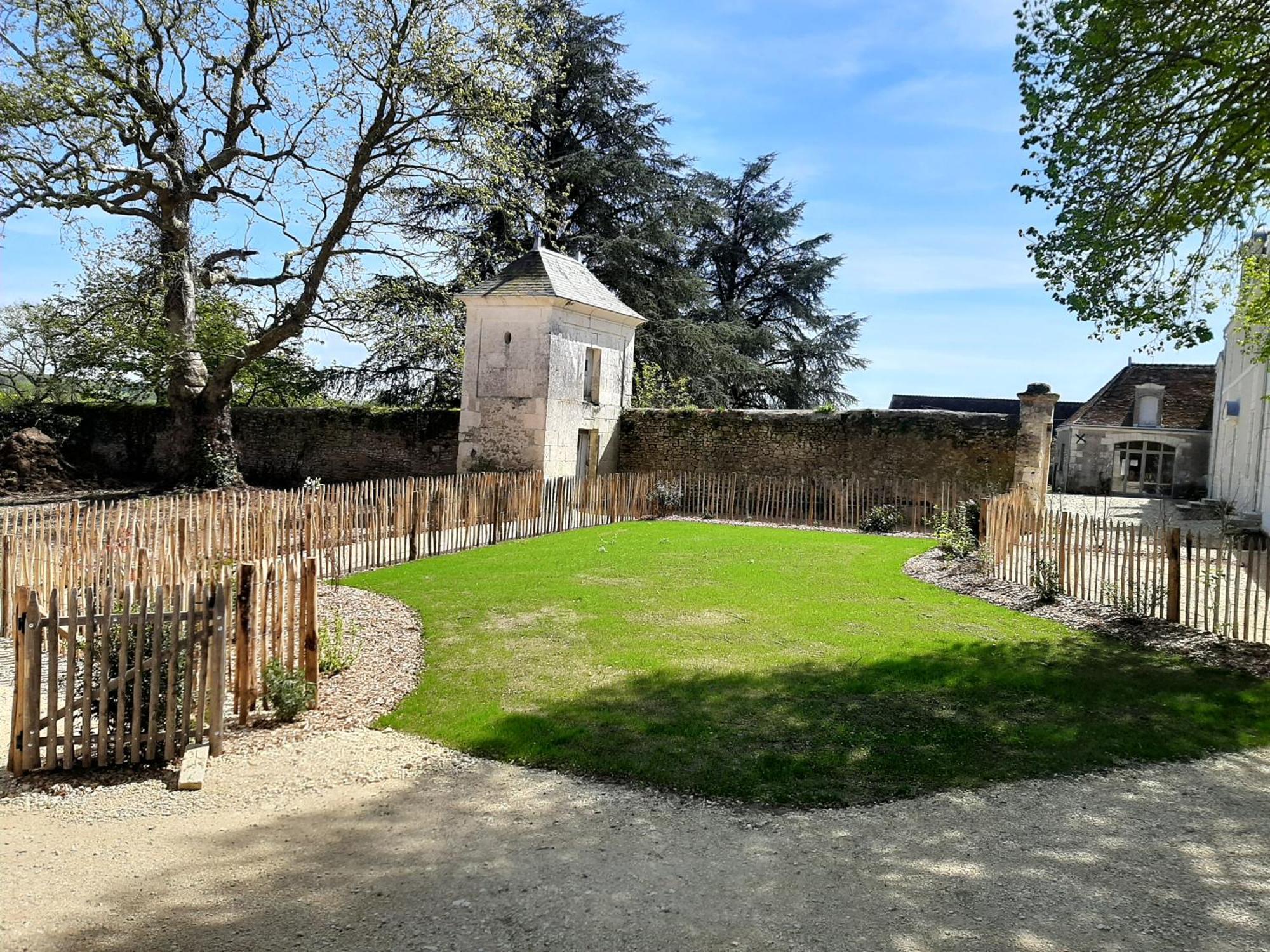 Le Puits Renaissance - Gites De Caractere Et Piscine Chauffee Chambourg-sur-Indre Exterior photo